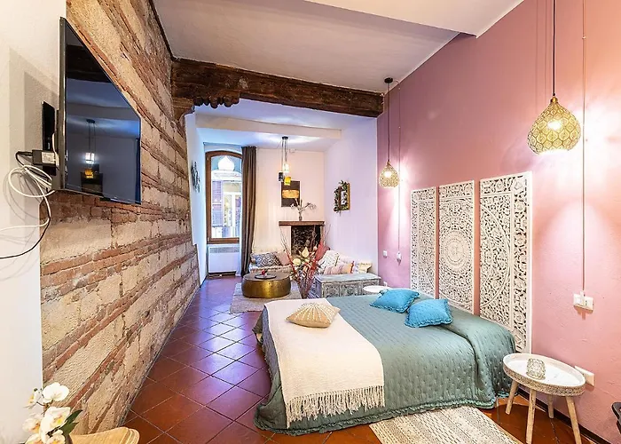 White & Gold Suite Verona