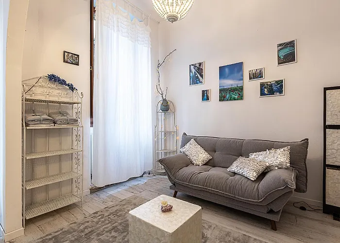 White & Gold Suite Verona